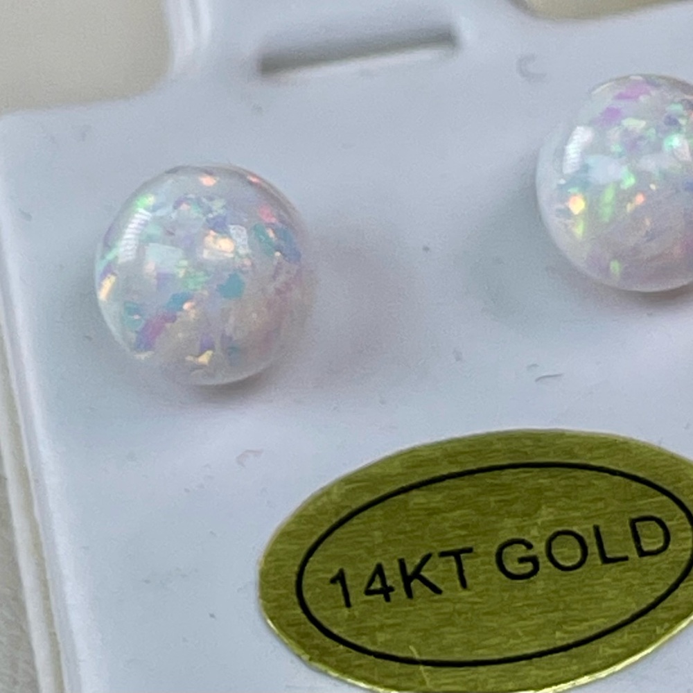 2.6ct 14KT Opal 6mm full round crystal Opal. 14k Yellow Gold - Picture 9 of 12